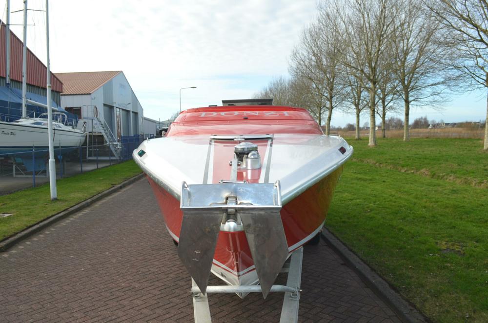 Donzi 30 "Black Widow" — foto 5 van 20