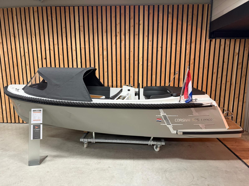 Corsiva 595 Tender 20pk Honda Nieuw
