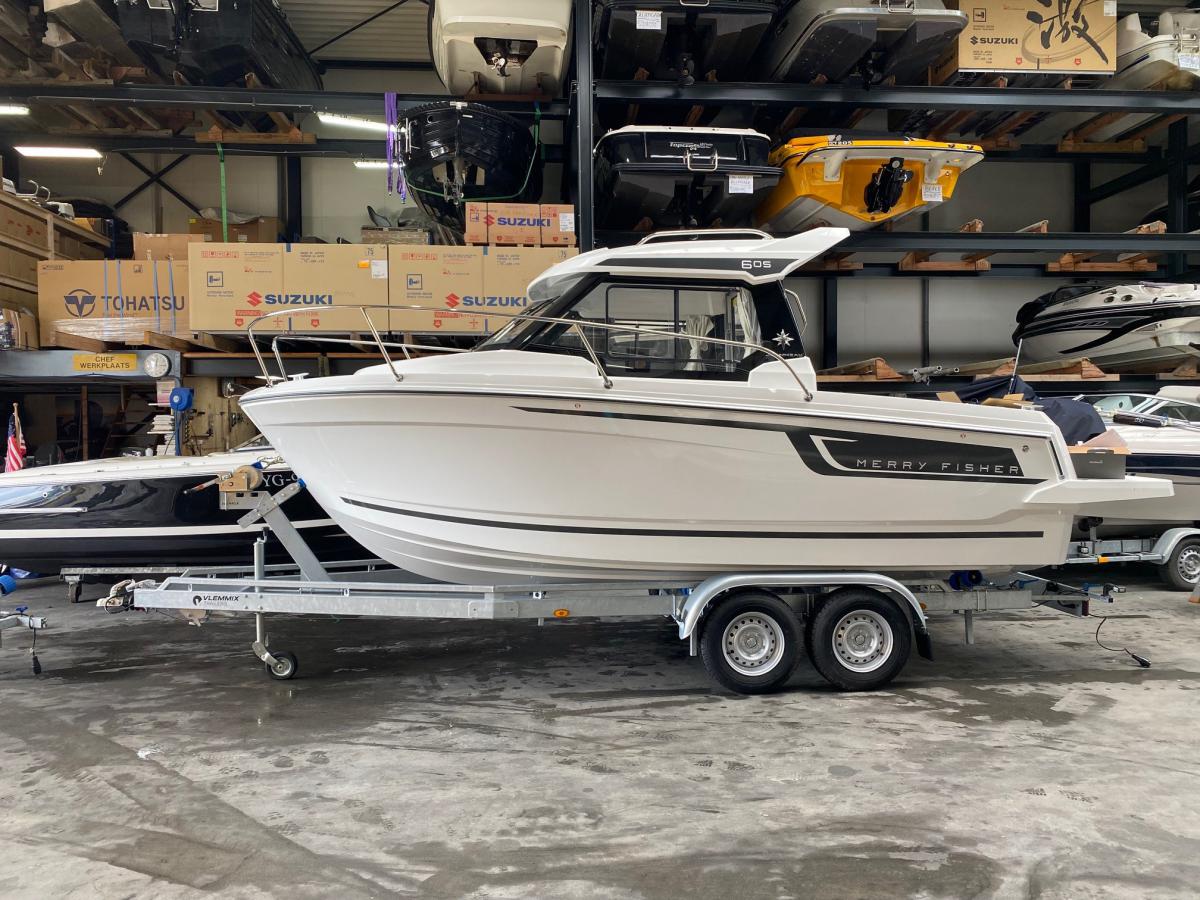 Jeanneau 605 Merry Fisher — foto 1 van 13