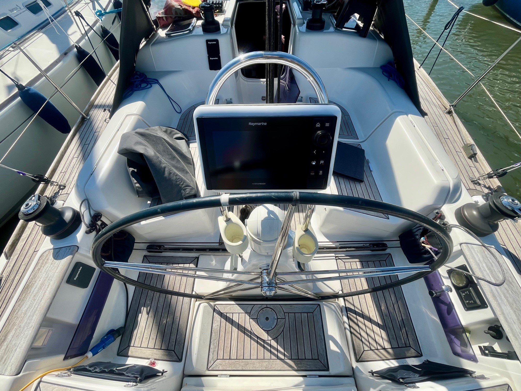 Dufour 40 Performance — foto 3 van 20