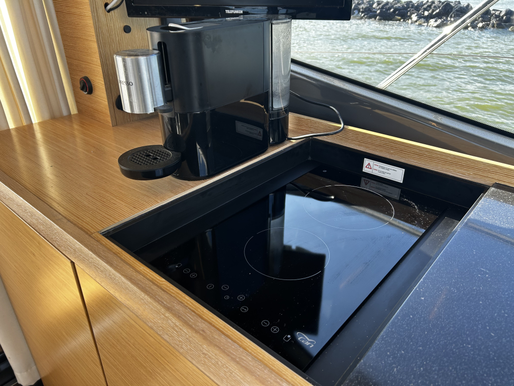 Bavaria Motor Boats R40 Coupé — foto 38 van 51