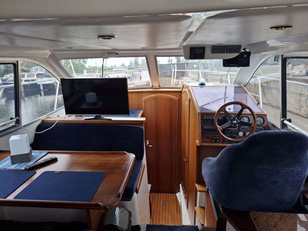 Sportcruiser Galeon Flybridge 280 — foto 11 van 23
