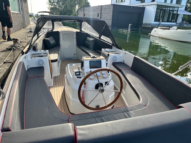Interboat Intender 820 - 110pk Volvo Penta - Zeer luxe uitgevoerd! — foto 9 van 10