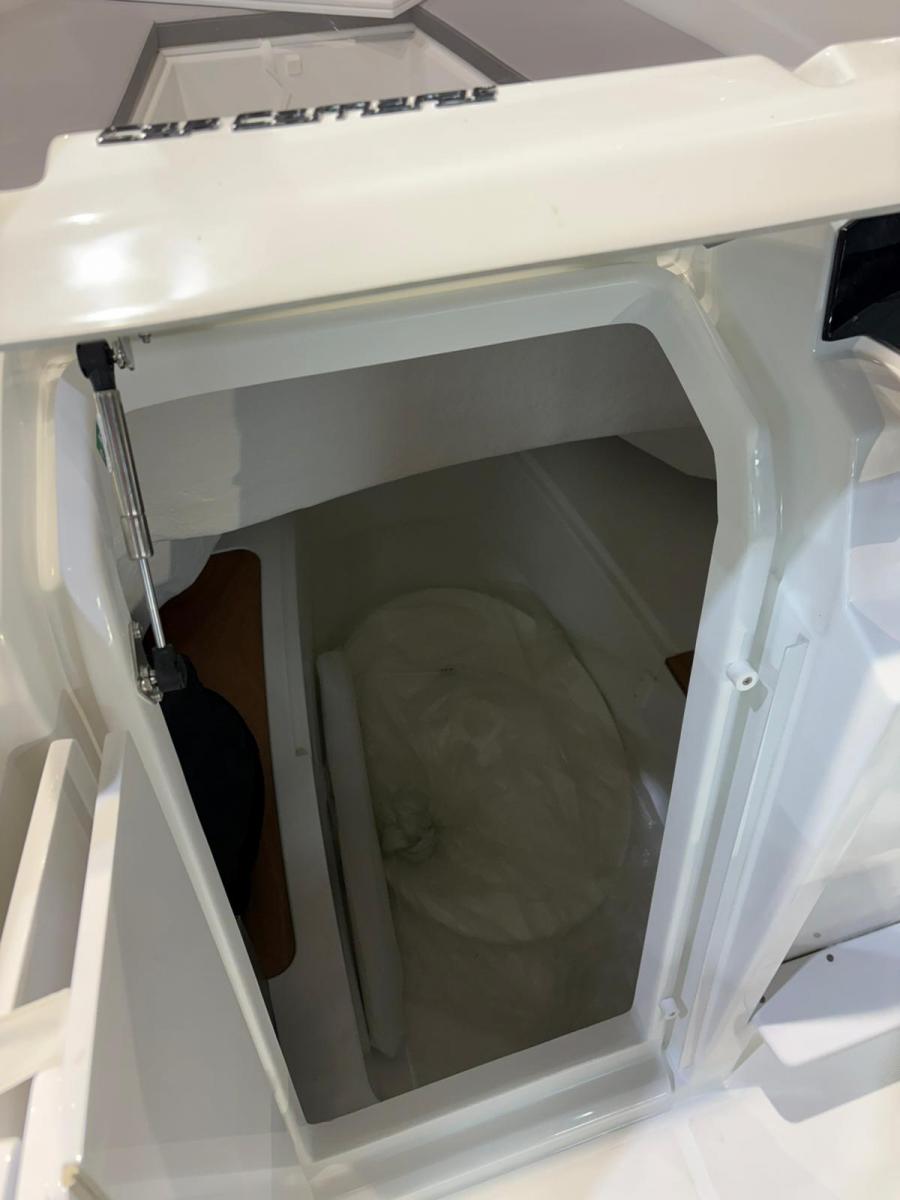 Jeanneau Cap Camarat 5.5 CC — foto 43 van 44