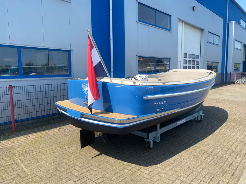 Antaris Fifty5 met Vetus 27pk — foto 6 van 12
