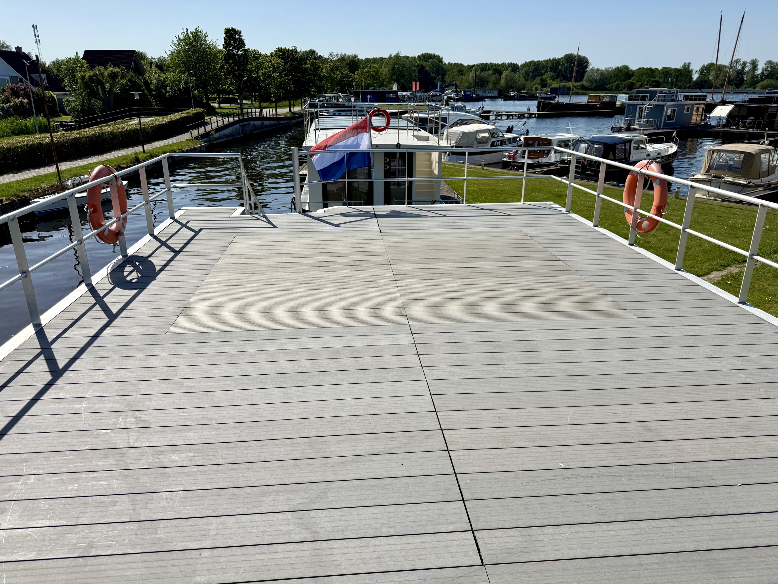 VaarAppartement 'Black Pearl' Royaal Varende Houseboat XL — foto 15 van 35