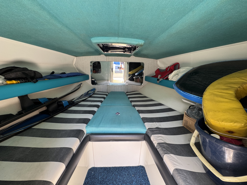 Riva St Tropez — foto 13 van 33