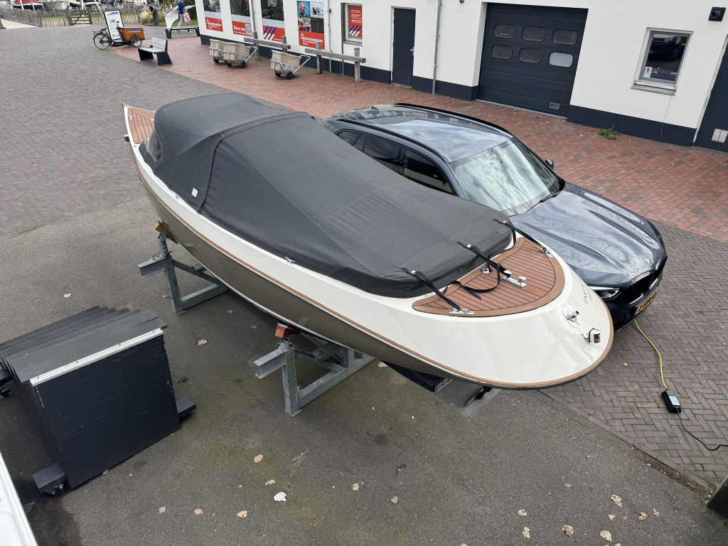Mogano Easy Launch 6.80 — foto 21 van 22