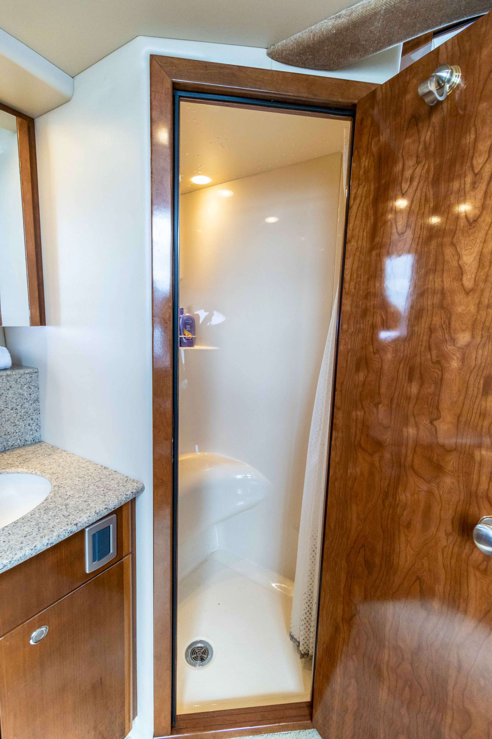 Meridian 459 Motoryacht — foto 46 van 90