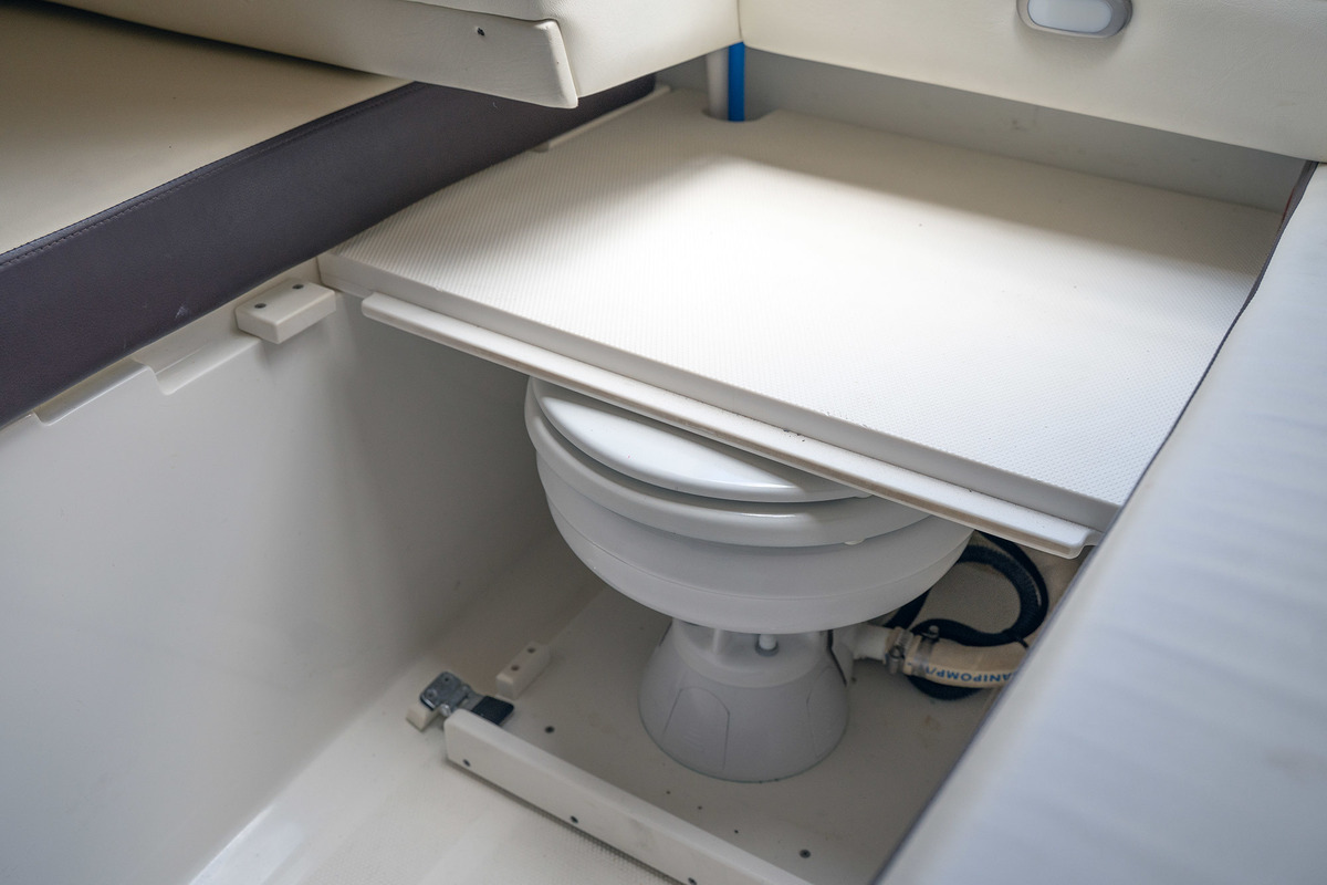 Sea Ray Sun Sport 250 — foto 32 van 46