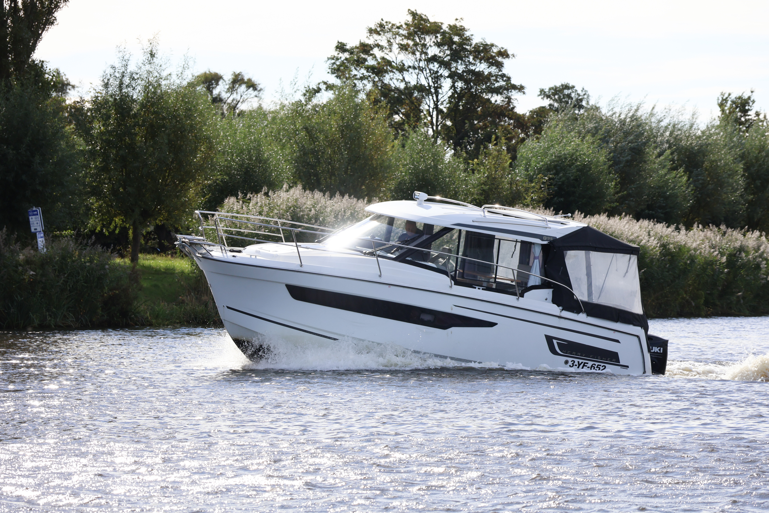Jeanneau Merry Fisher 895 Offshore — foto 2 van 37