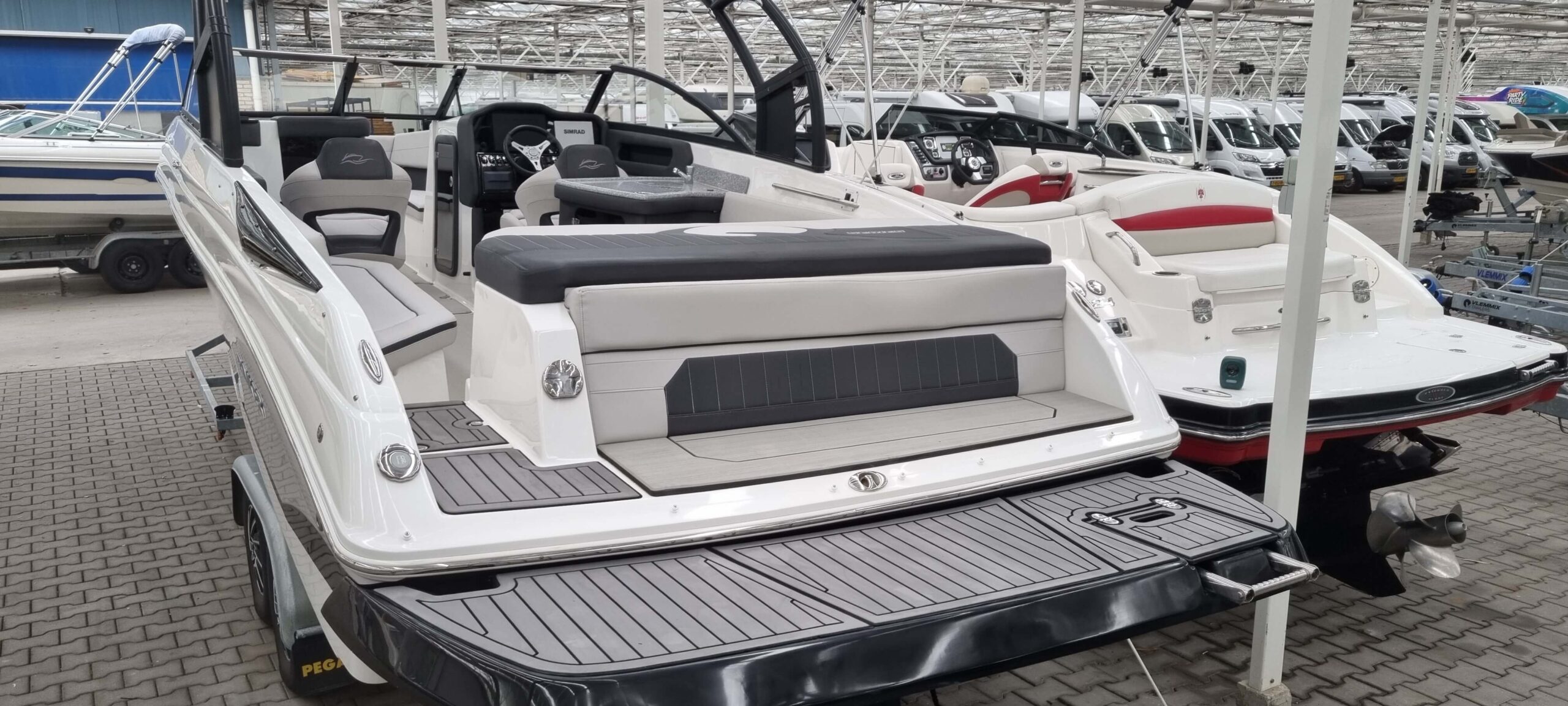 Rinker Q7 — foto 11 van 11