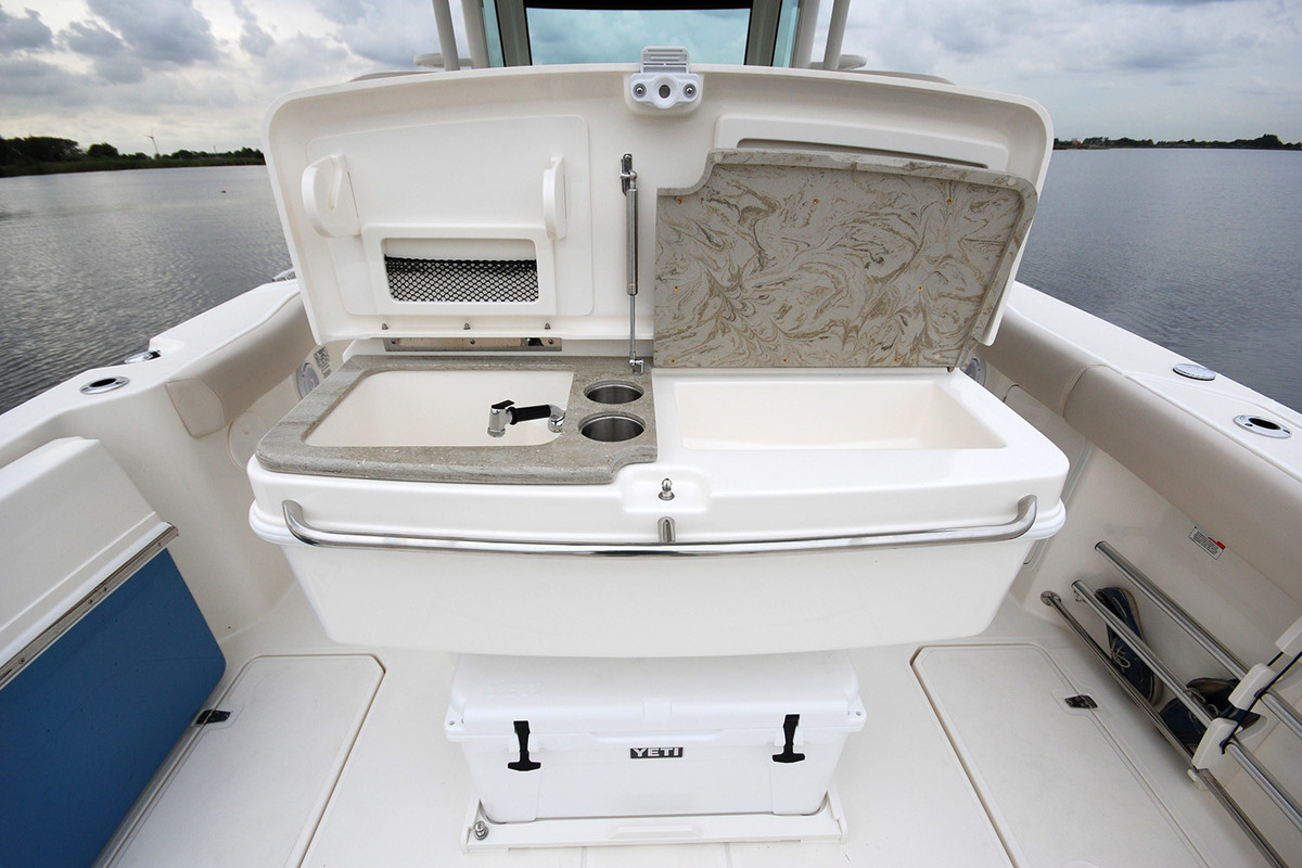 Boston Whaler 330 Outrage — foto 20 van 40
