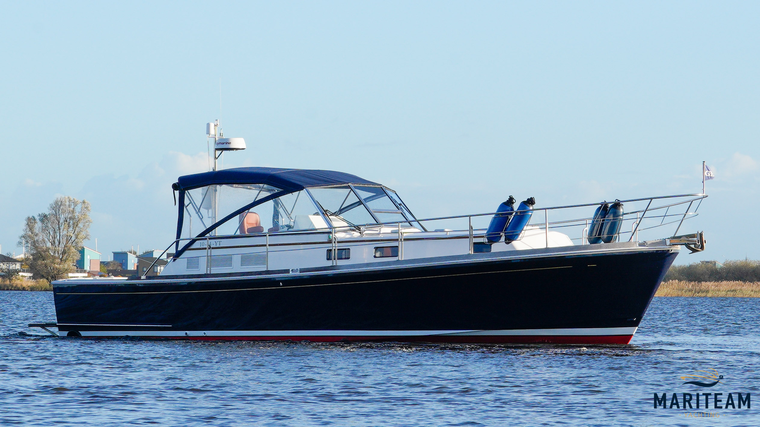 hoofdmotor(en): Grand Banks Eastbay 38 EX 'Compass Rose' — foto 3 van 7