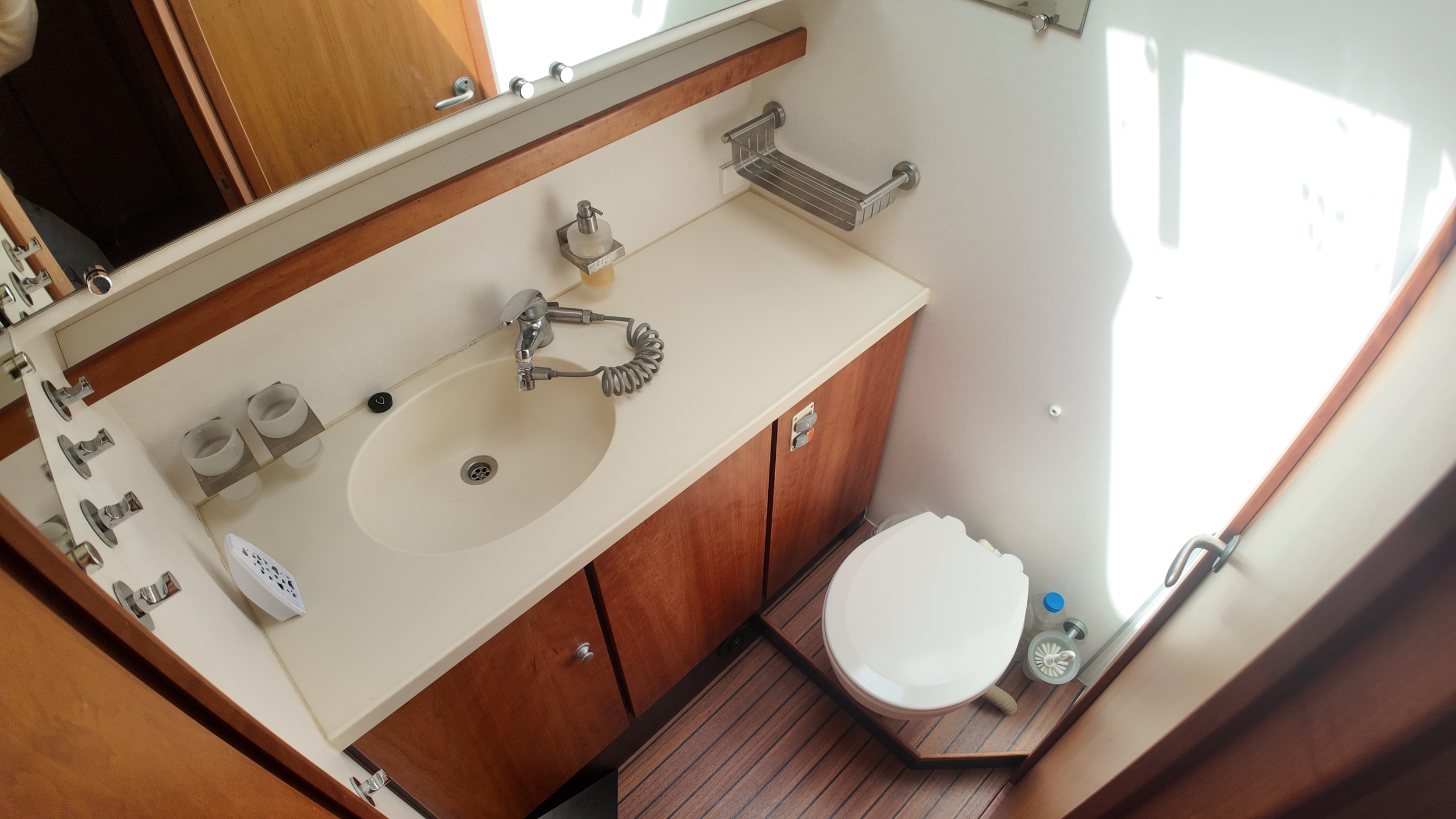 Linssen Grand Sturdy 40.9 SEDAN — foto 35 van 38