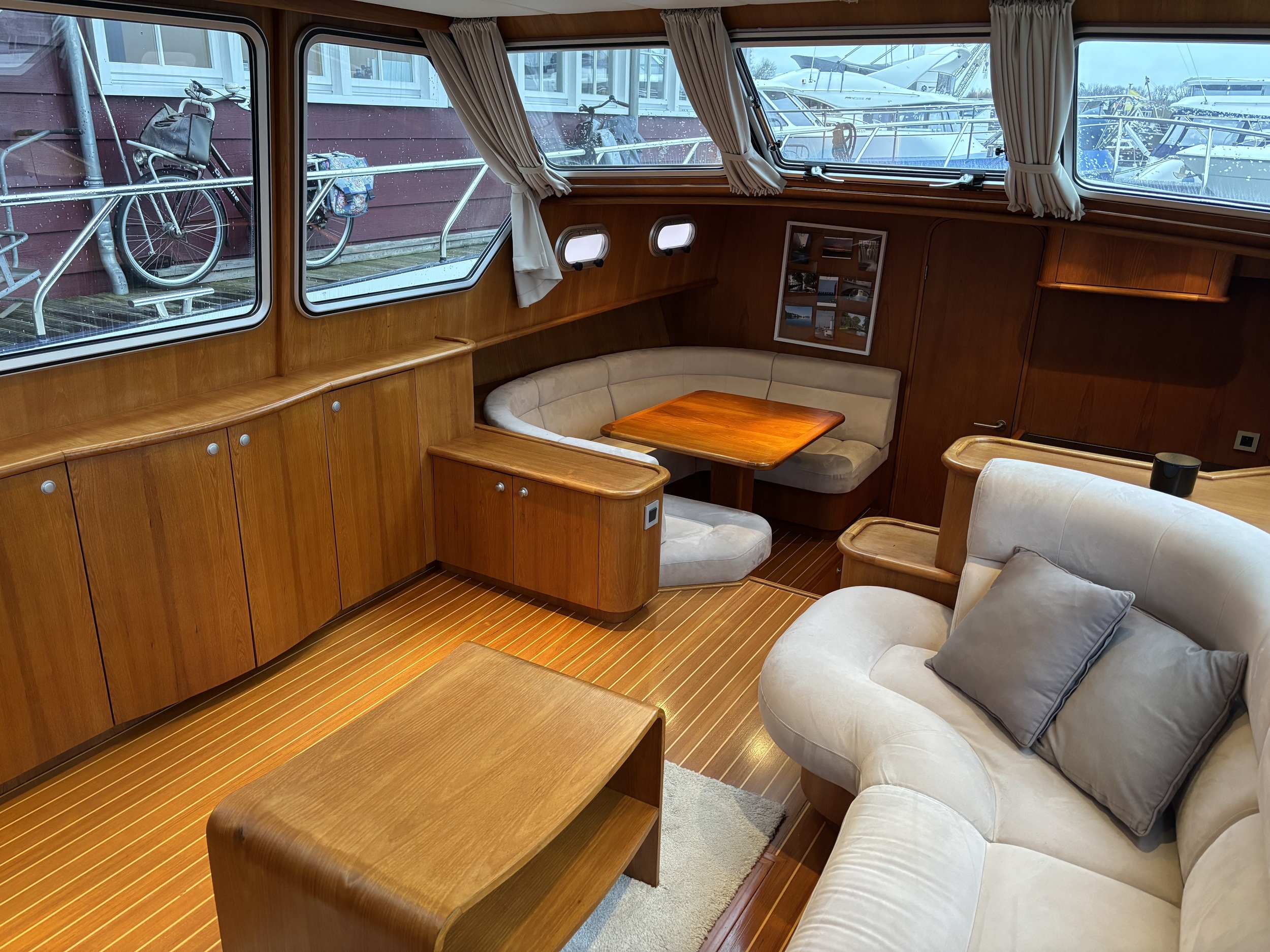Explorer 45 — foto 10 van 29