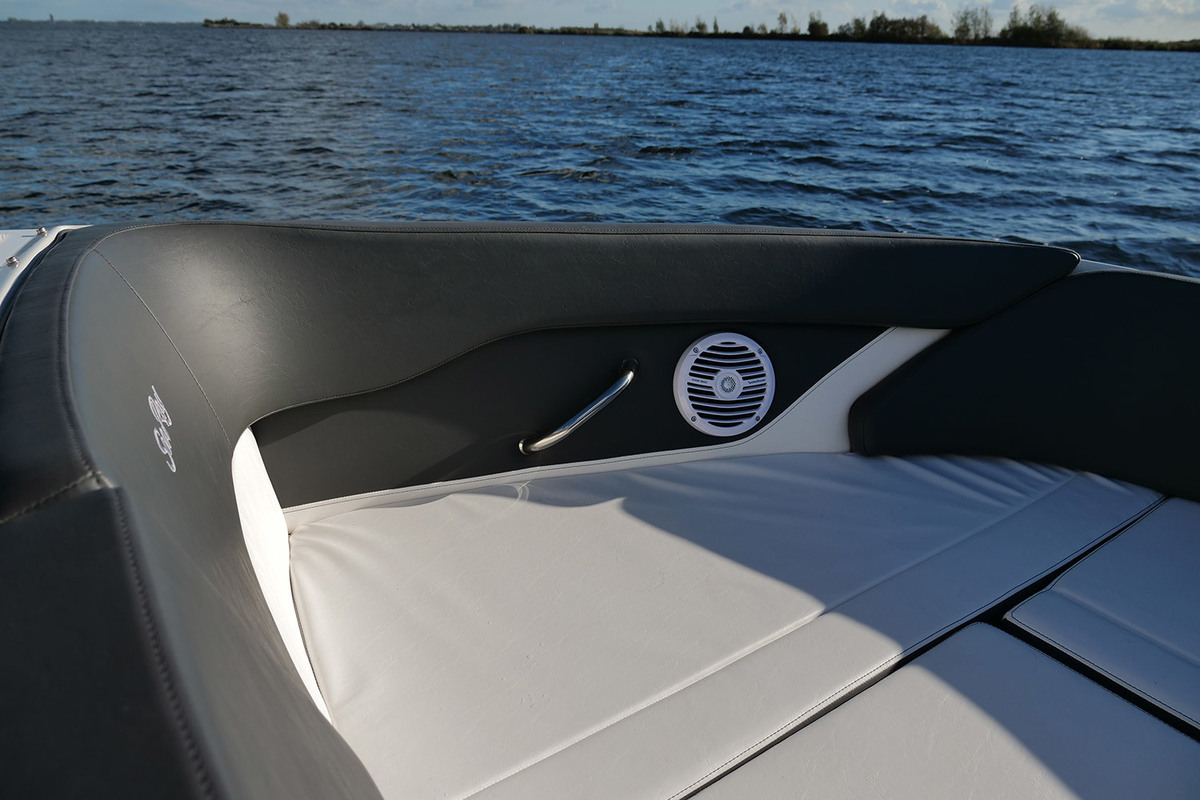 Sea Ray SPX 230 — foto 36 van 42