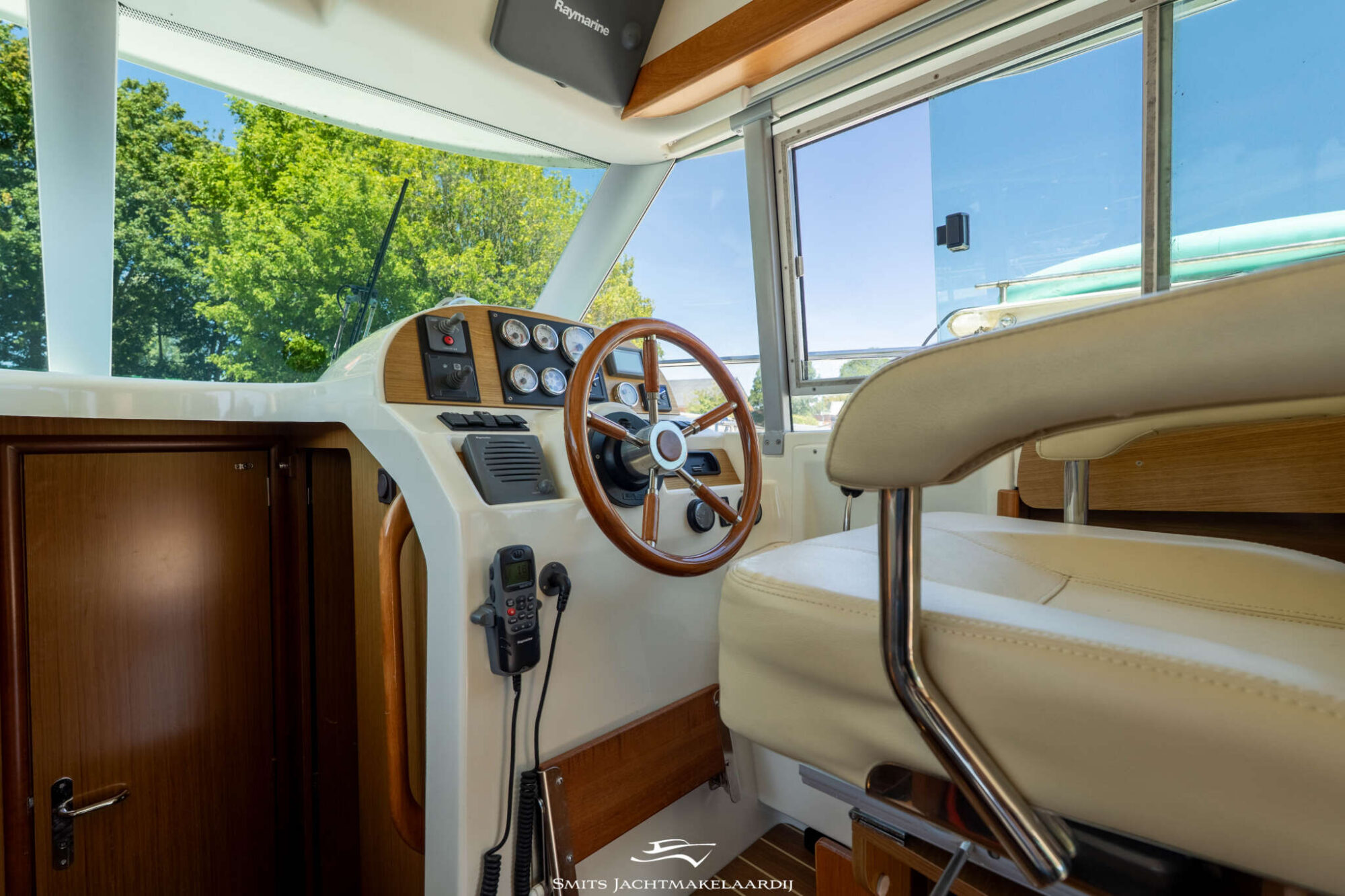 Jeanneau Merry Fisher 9.25 Flybridge — foto 9 van 64