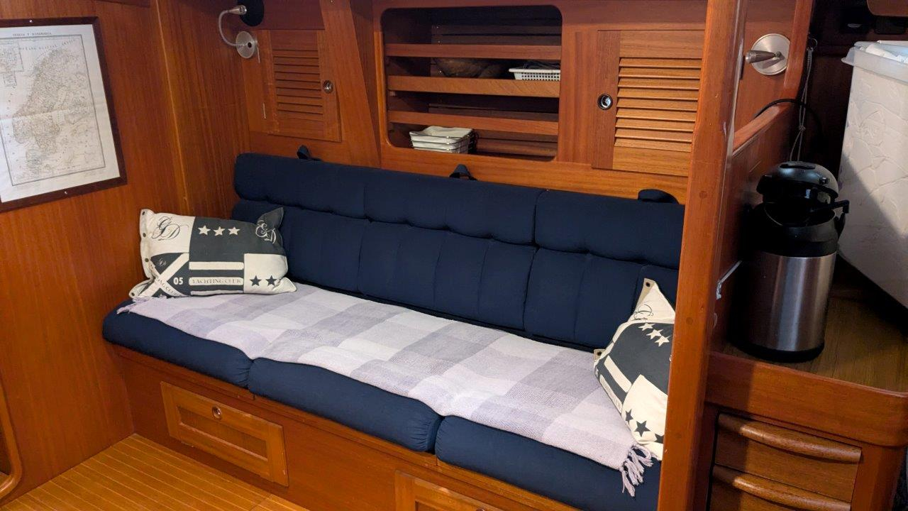 Hallberg-Rassy 45 — foto 19 van 108