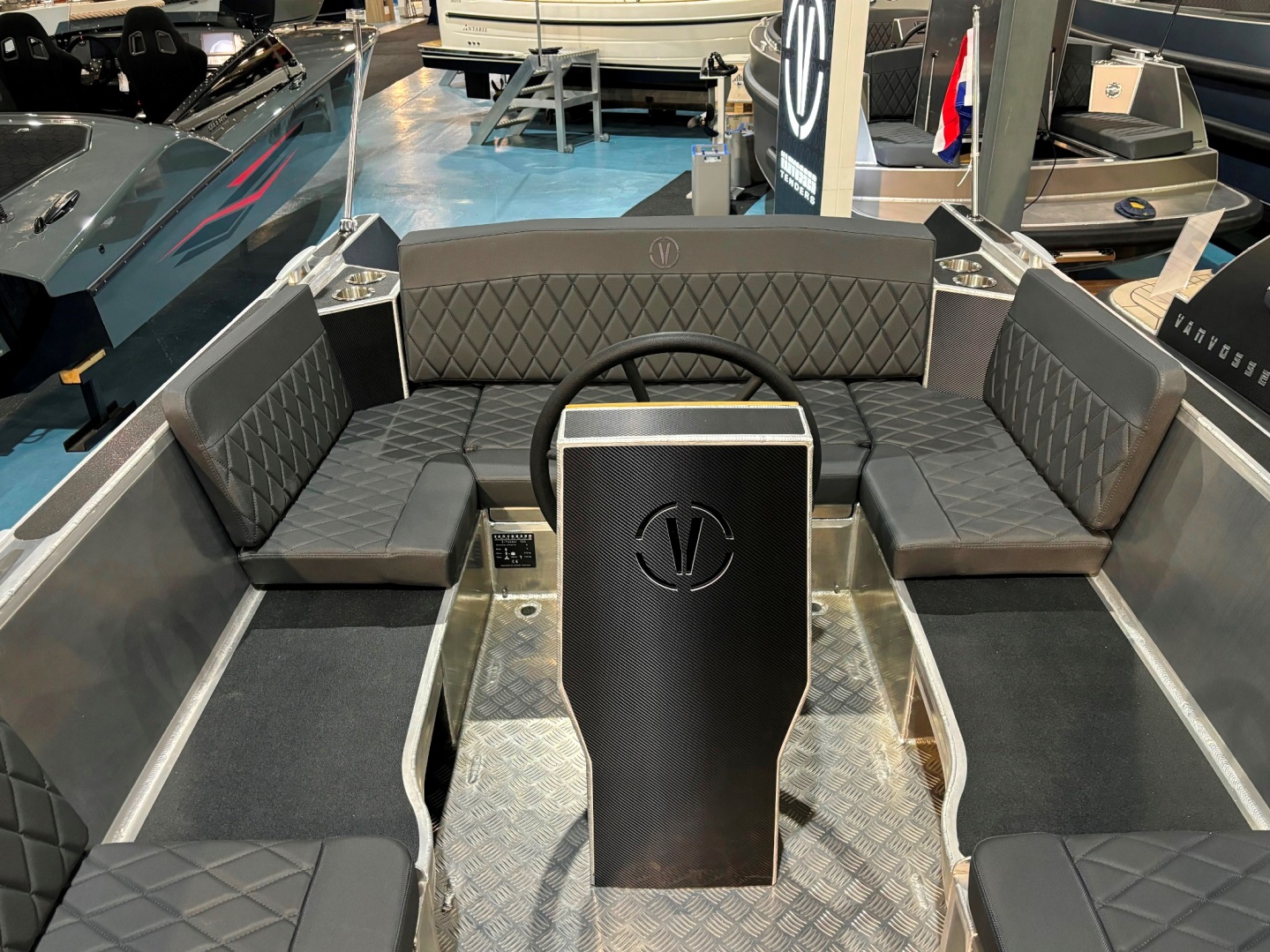 Van Vossen VanVossen E-tender 595 E-propulsion 6kW op voorraad — foto 7 van 8