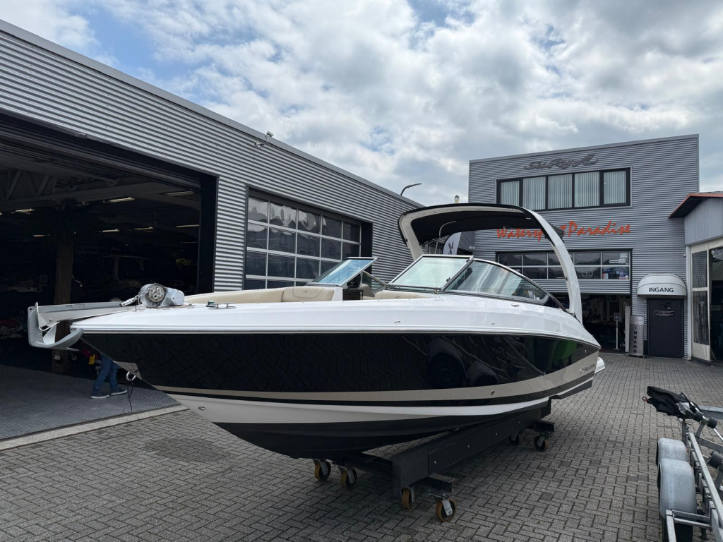 Regal 2500 Bowrider — foto 2 van 29