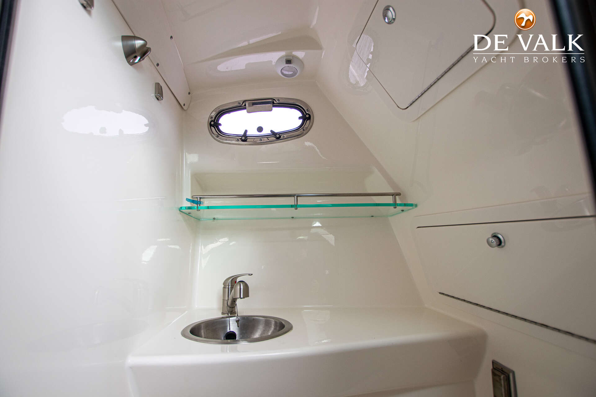Boston Whaler 285 Conquest Pilothouse — foto 38 van 39