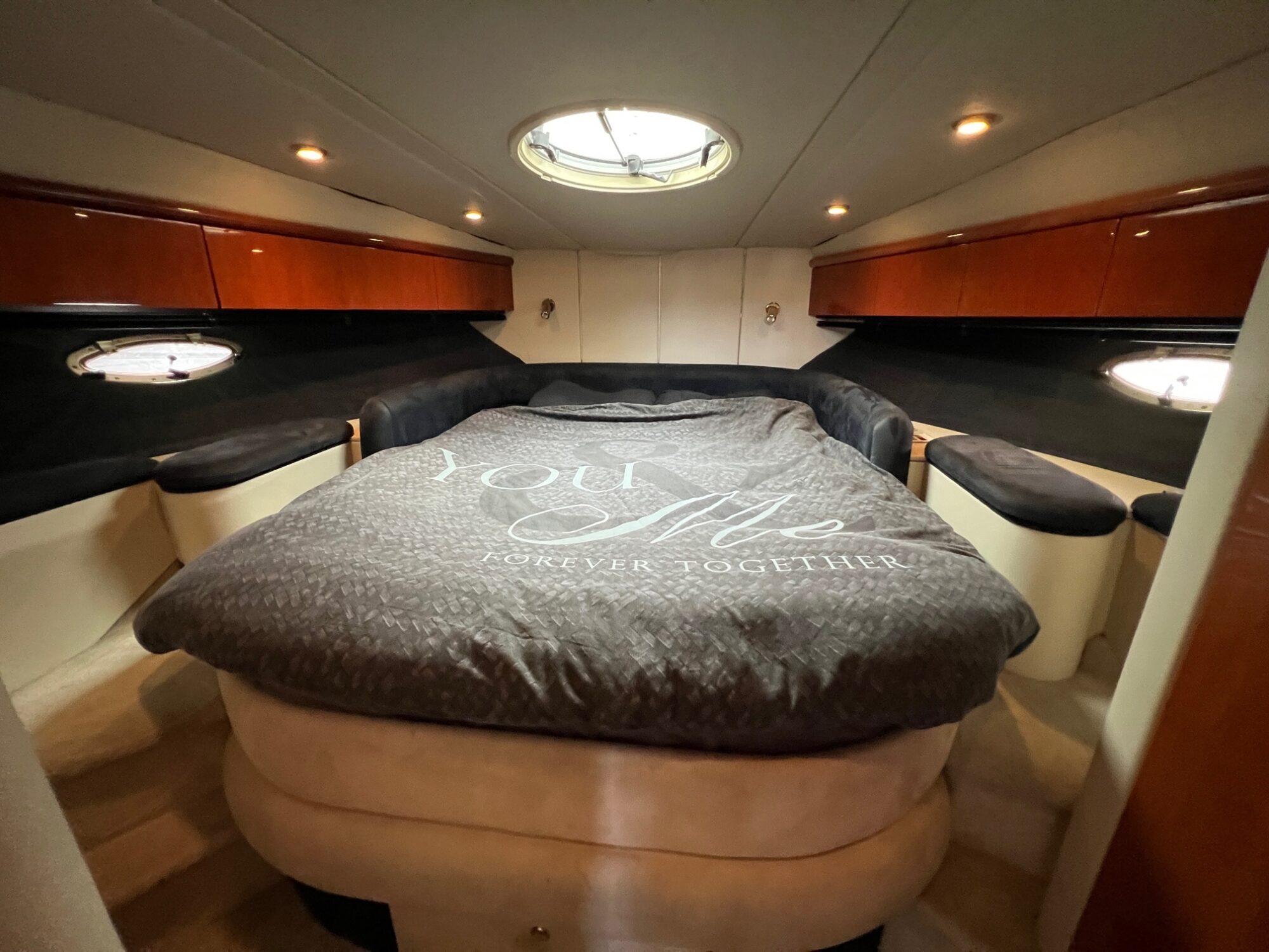 Sunseeker Camarque 47 Cabrio — foto 26 van 48