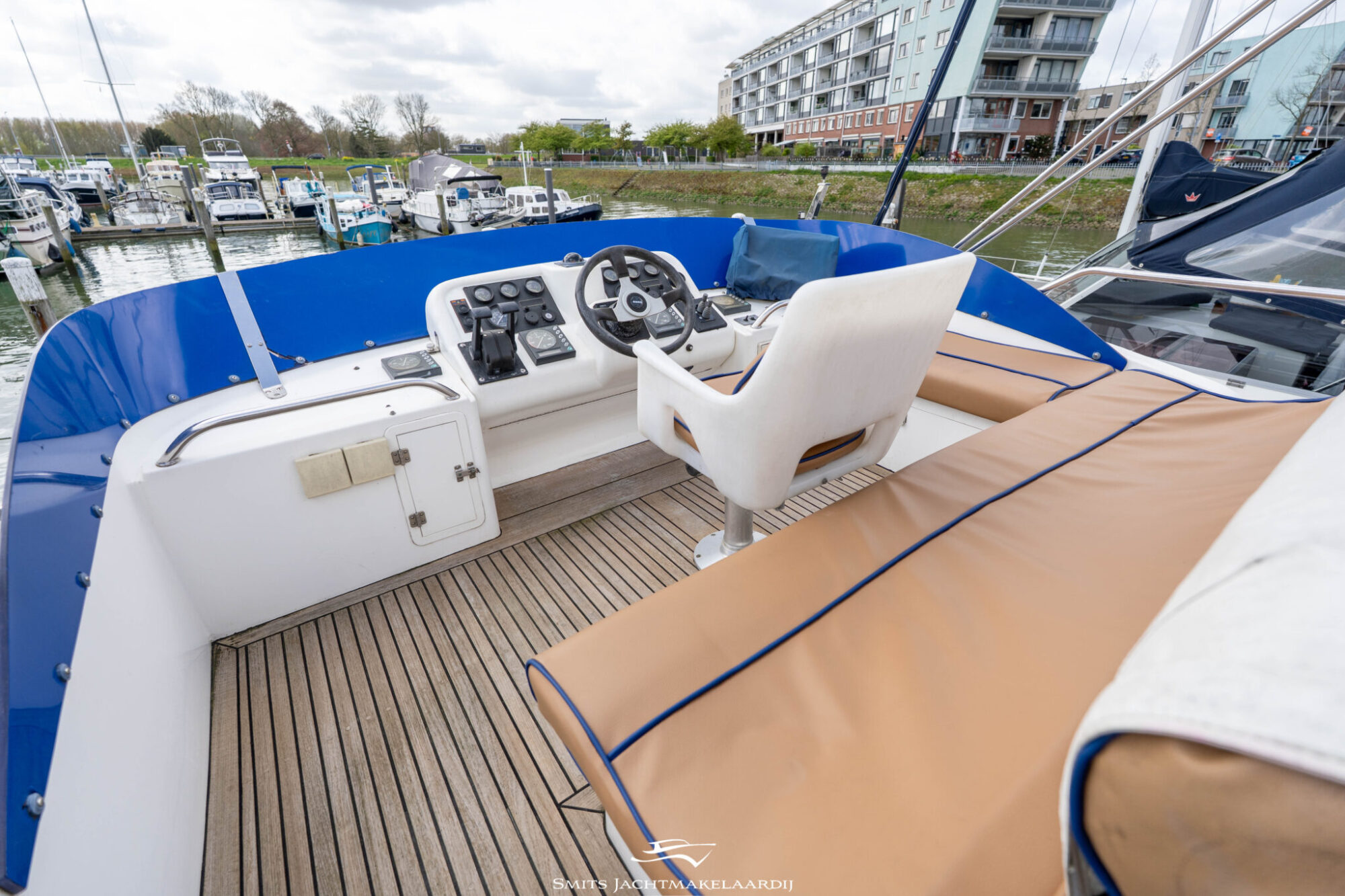 Astor 37 Flybridge — foto 33 van 54