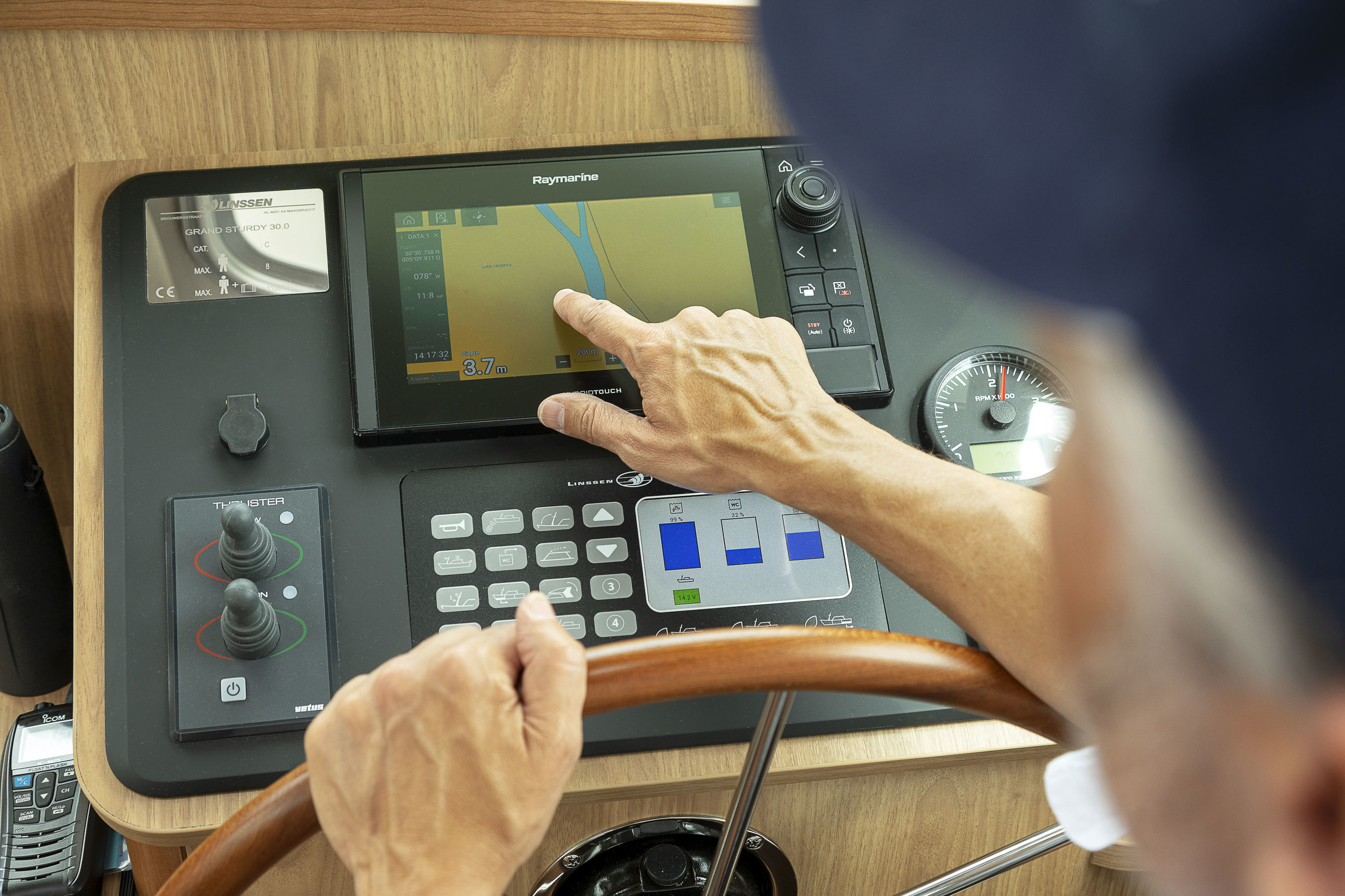 Linssen Grand Sturdy 30.0 Sedan INTERO — foto 15 van 30