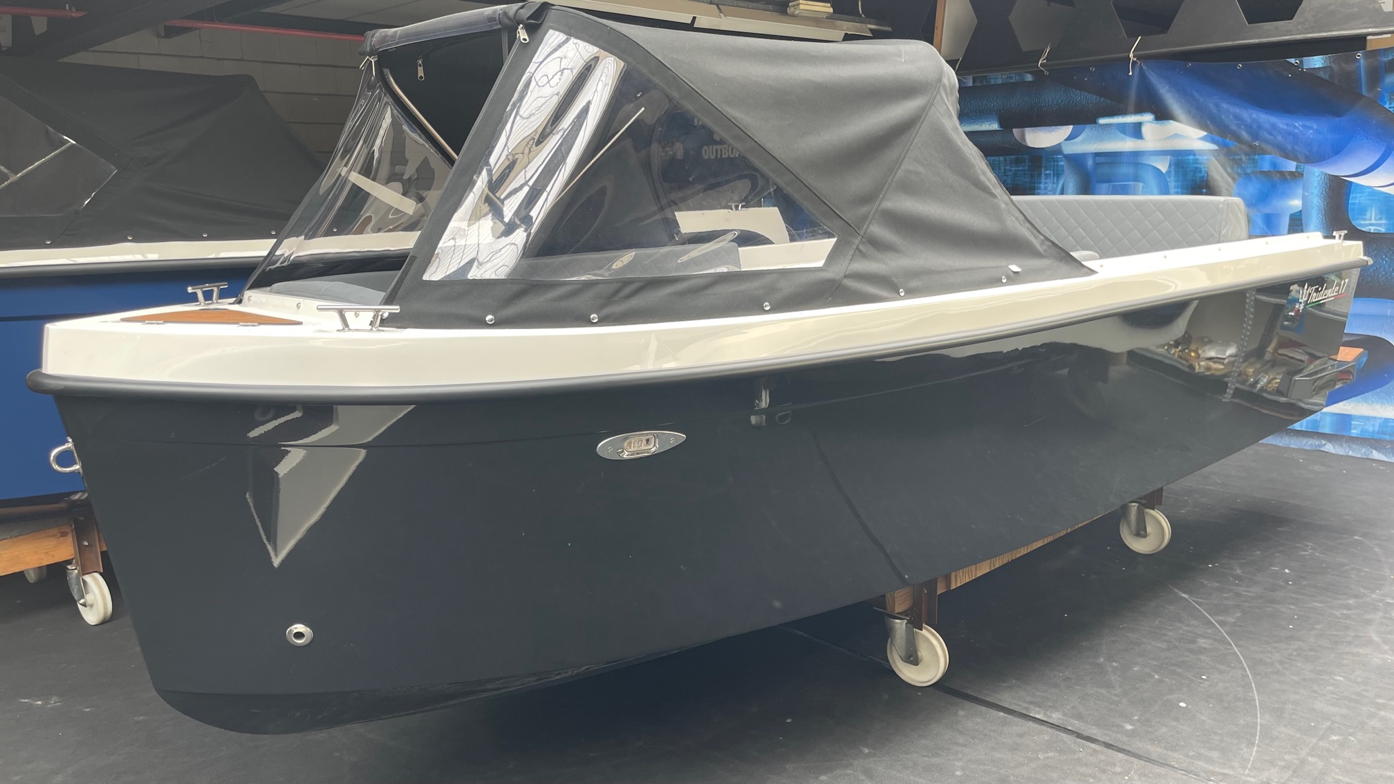 Trident 17S — foto 2 van 20