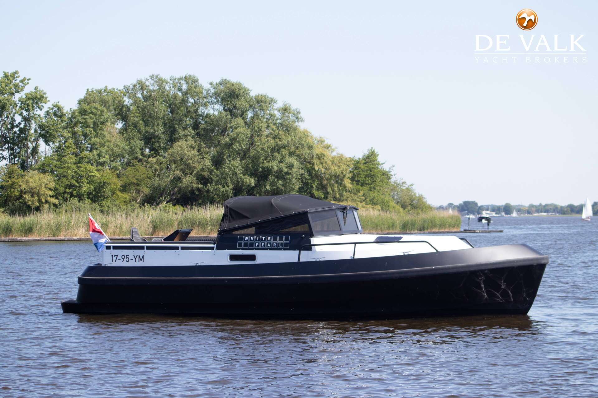 PLV Custom Build — foto 1 van 35