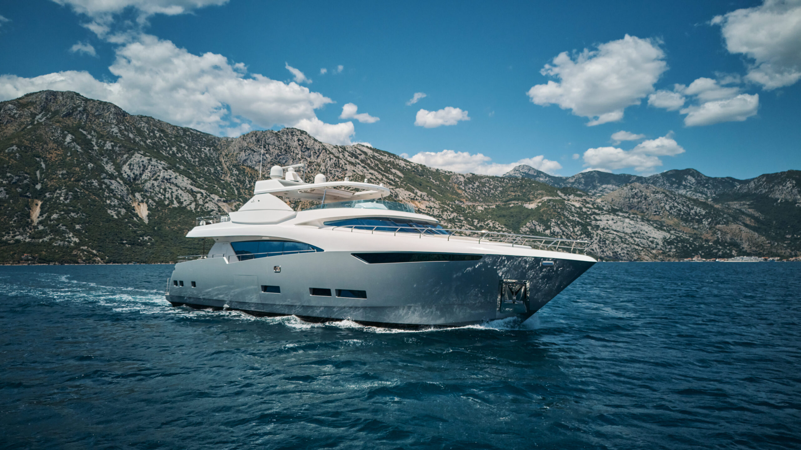 Custom LineBig Rubber Duck