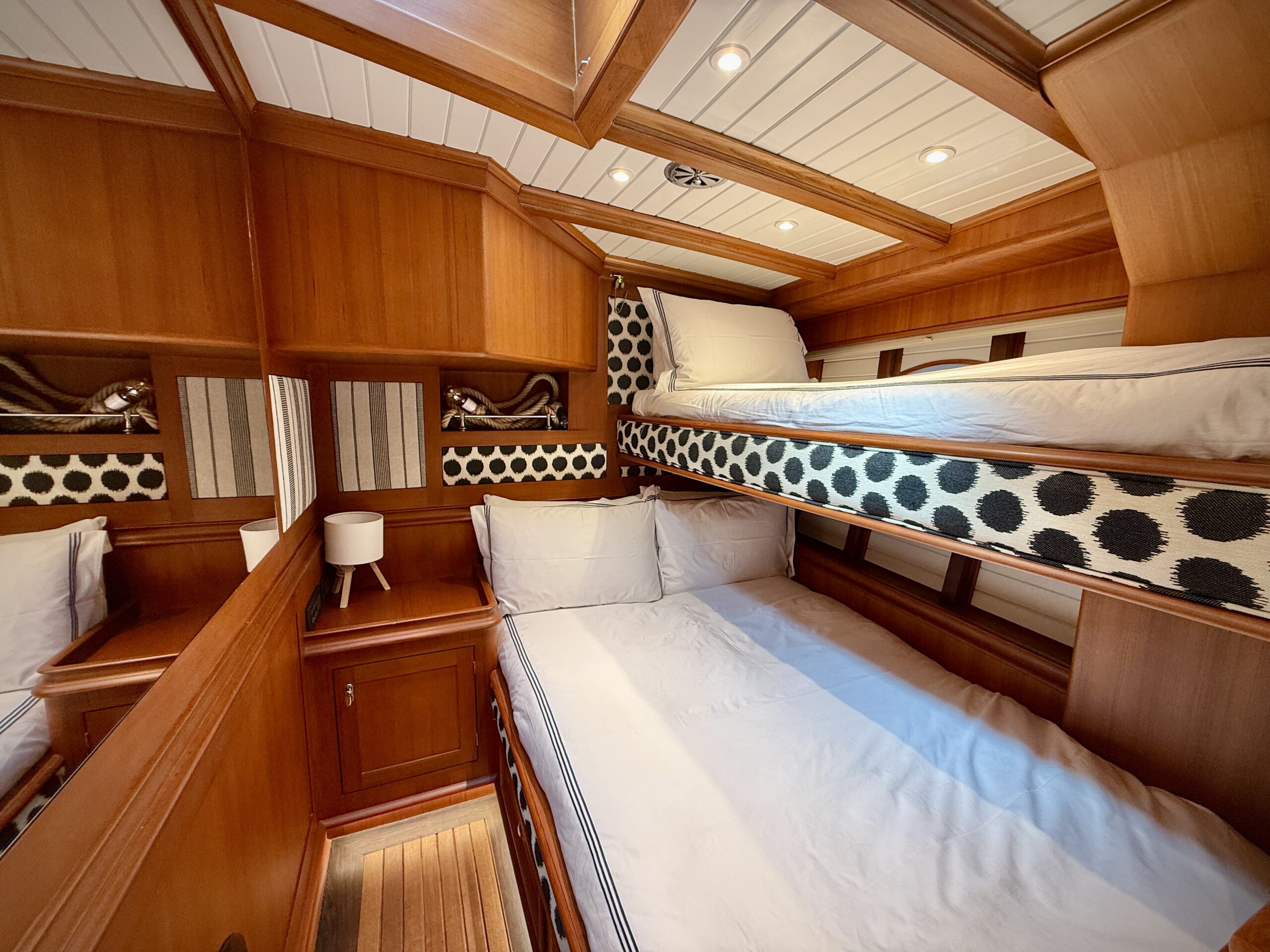Hoek Design TC 108 NAMUUN - 2012 — foto 10 van 12