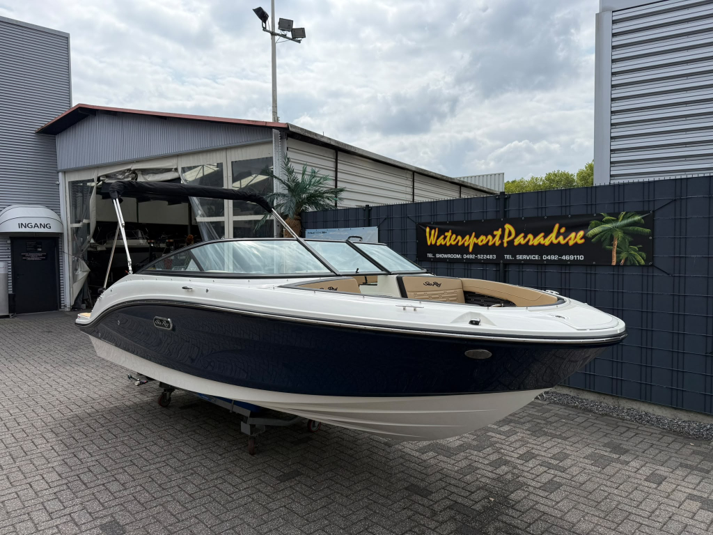 Sea Ray SPX 190 (Gedupliceerd) — foto 23 van 25