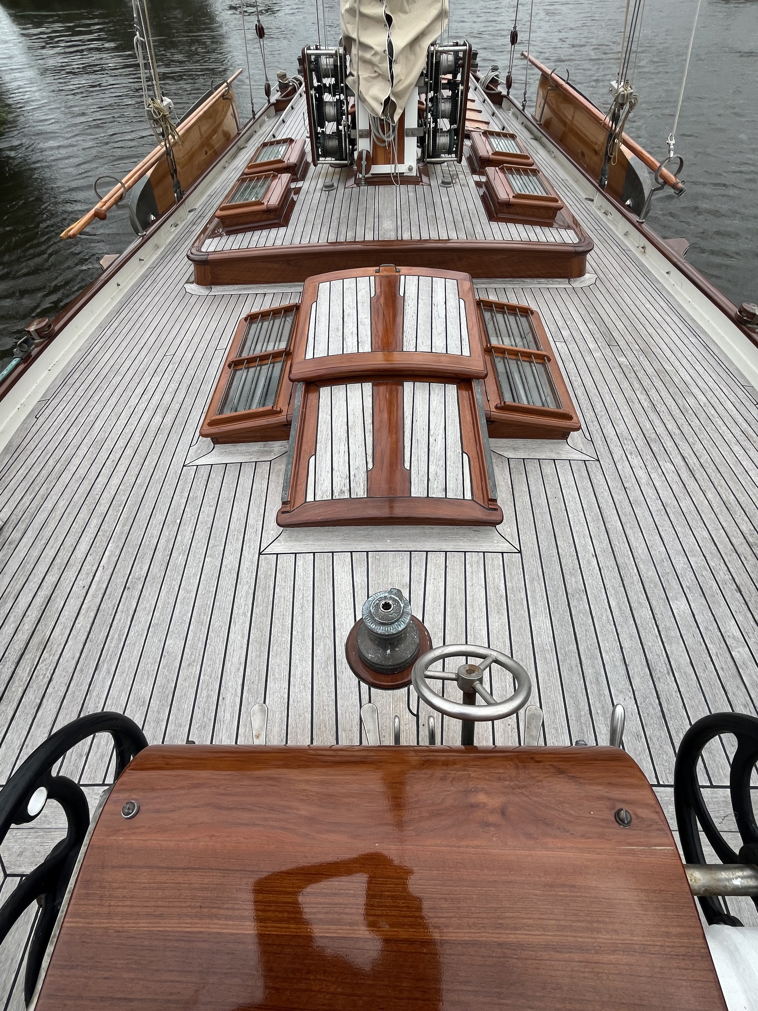 Lemsteraak Gouden Leeuw - Roefaak Hoek Design — foto 54 van 59