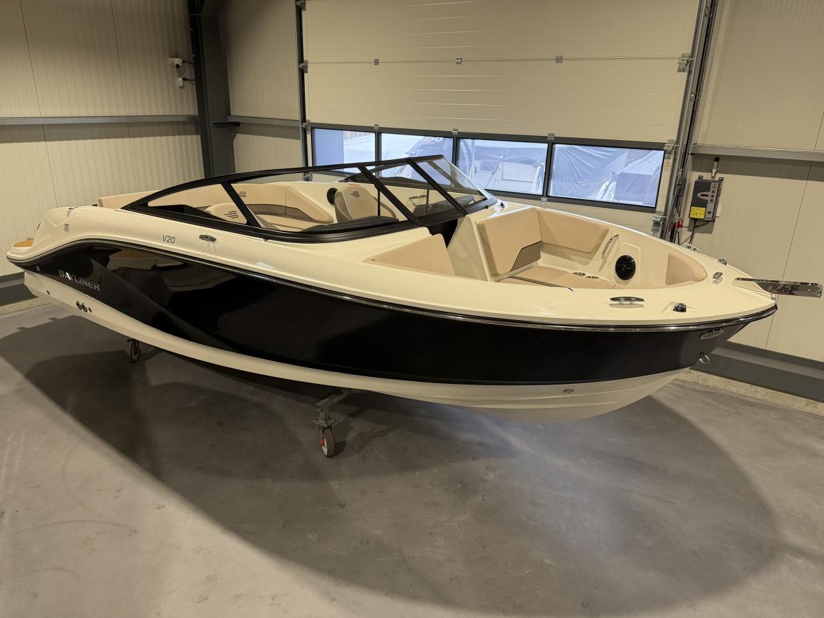 Bayliner V20 Outboard — foto 1 van 1