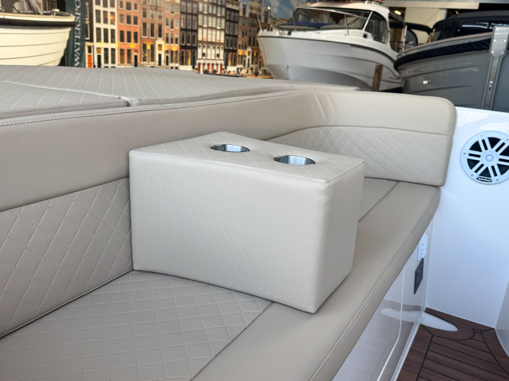 Lago Amore 606 Tender | 30PK Suzuki | Nieuwstaat incl. stalling — foto 17 van 26