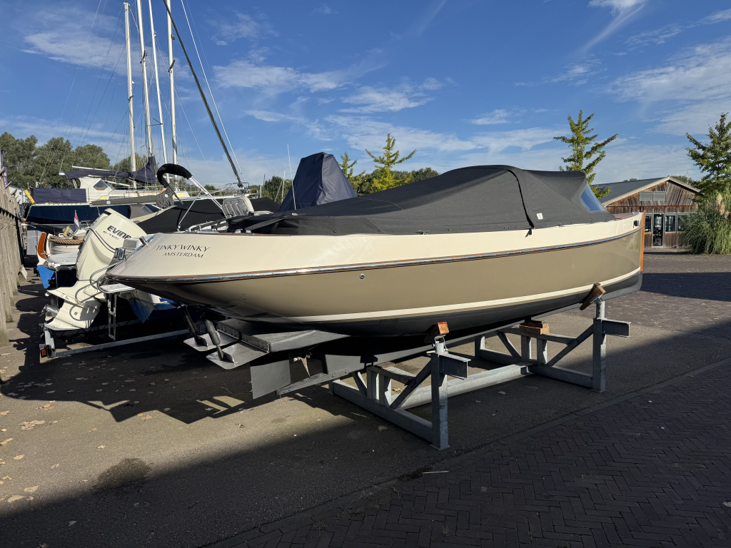 Mogano Easy Launch 6.80 — foto 3 van 22