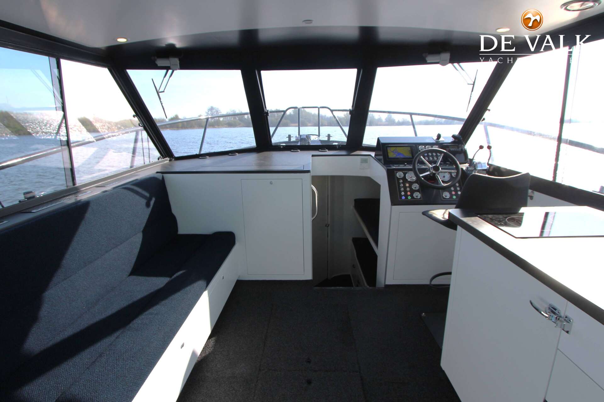 Striker 44 — foto 18 van 32