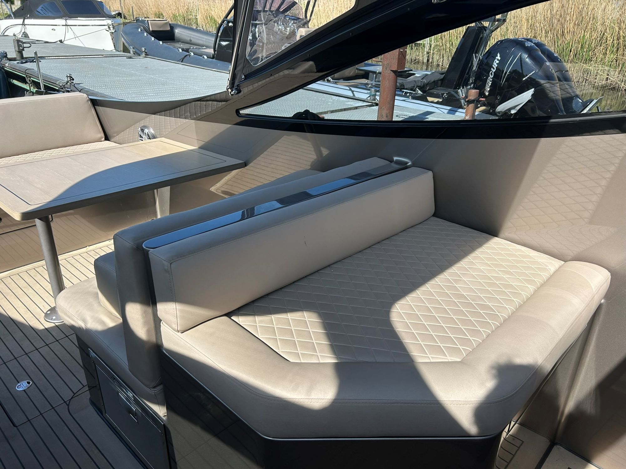 Sichterman T38 met Volvo Penta D4-300 DPI — foto 10 van 24