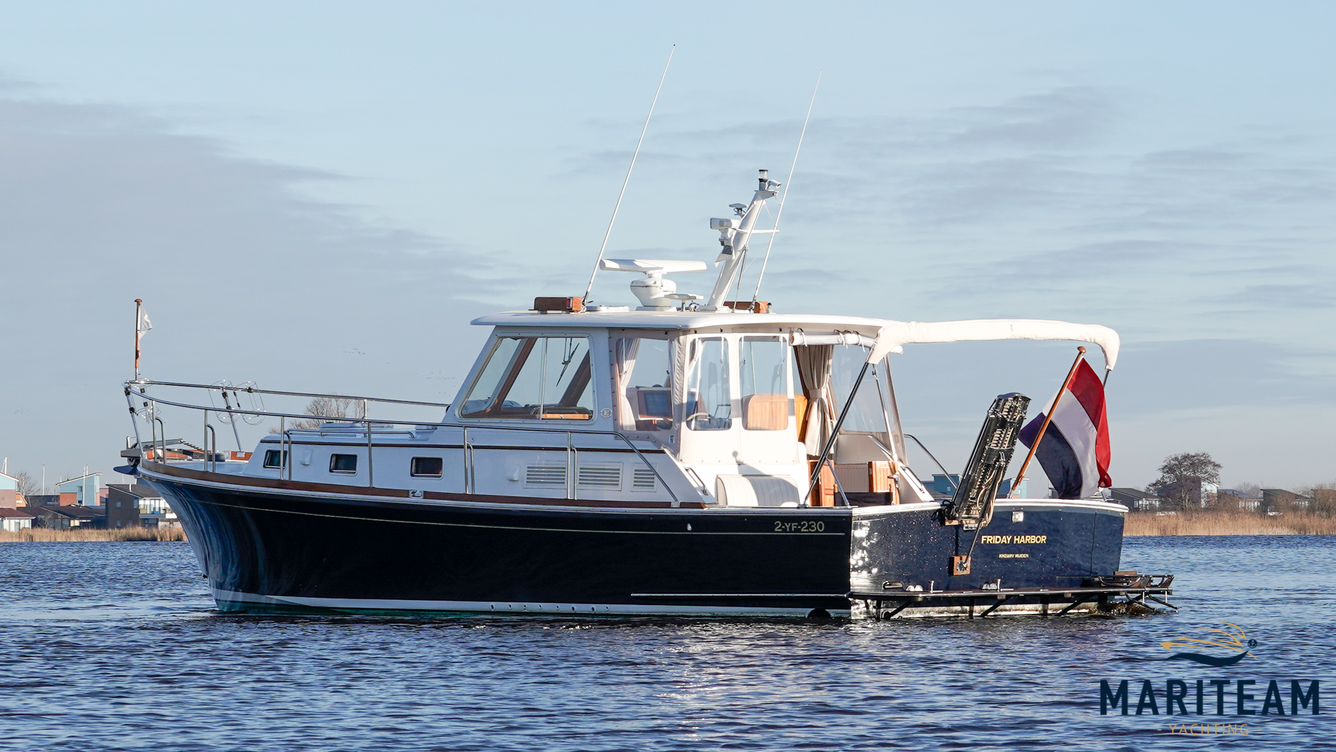 hoofdmotor(en): Grand Banks Eastbay 38 HX 'Friday Harbor' — foto 6 van 8
