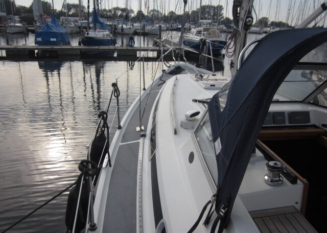C-Yacht C10.40 bj 2002/2003 - C — foto 7 van 12
