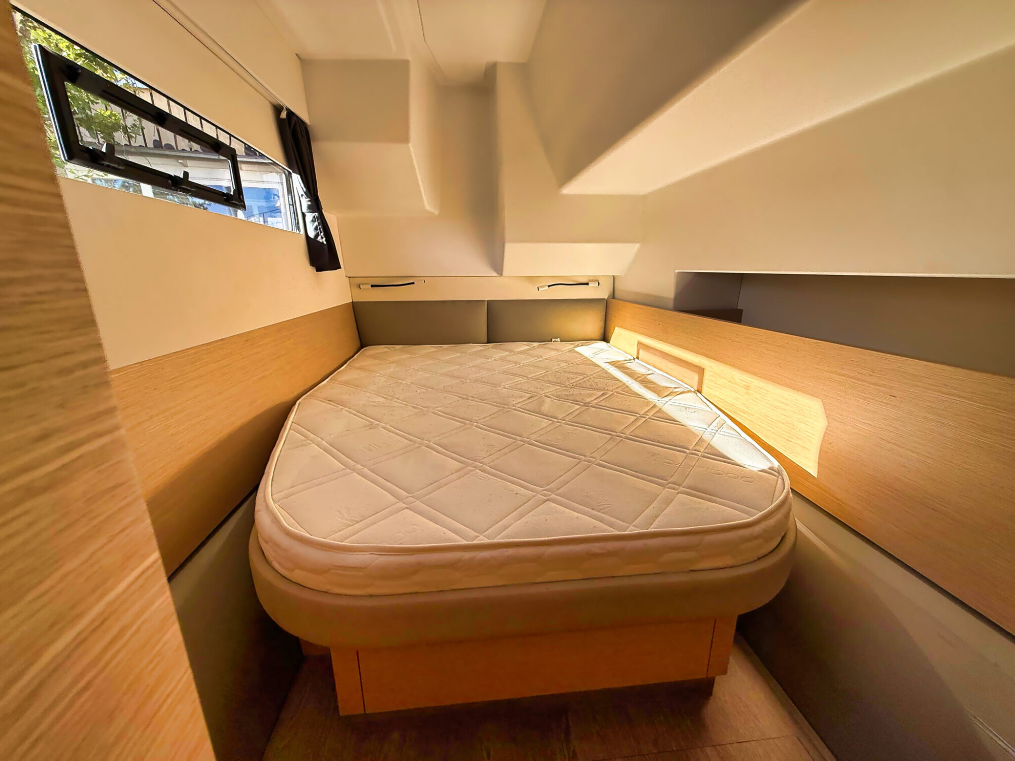 Fountaine Pajot Motorcatamaran MY 37 — foto 18 van 44