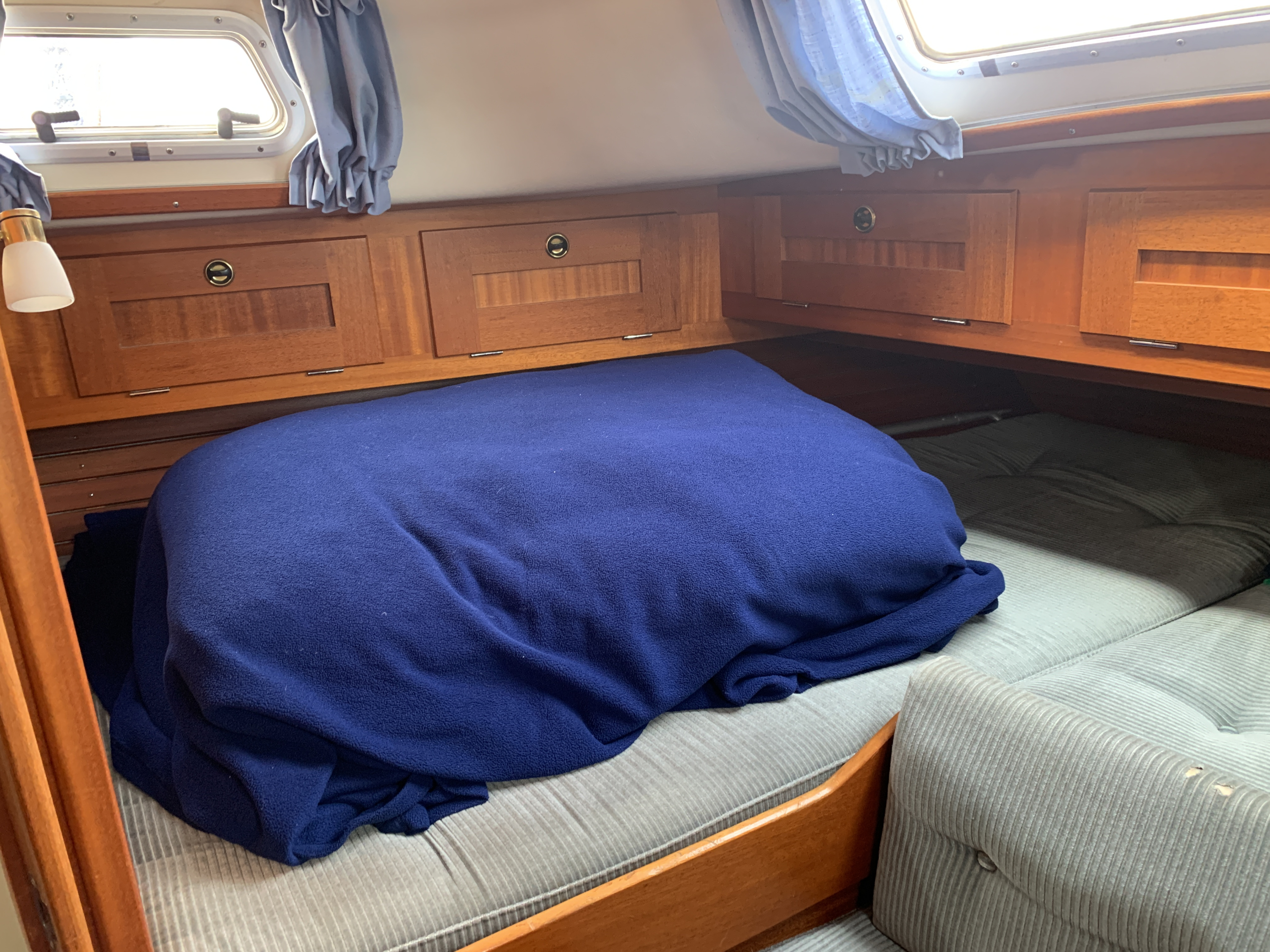 Hallberg-Rassy 42 — foto 56 van 77
