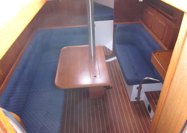 C-Yacht C10.40 bj 2002/2003 - C — foto 11 van 12