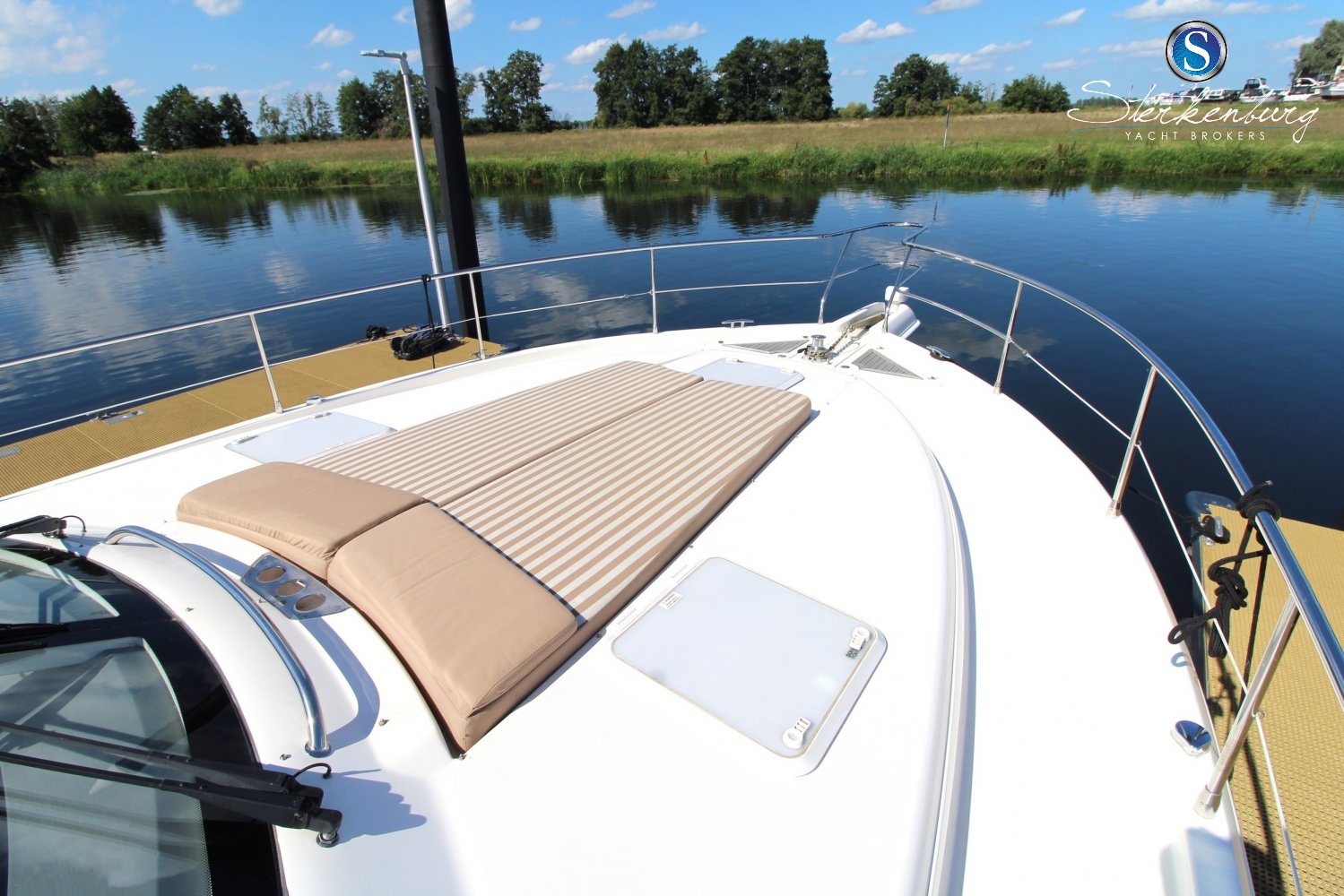 Rivièra 4700 Sport Yacht — foto 11 van 38