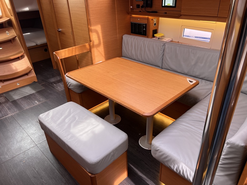 Dufour 430 GL — foto 12 van 63