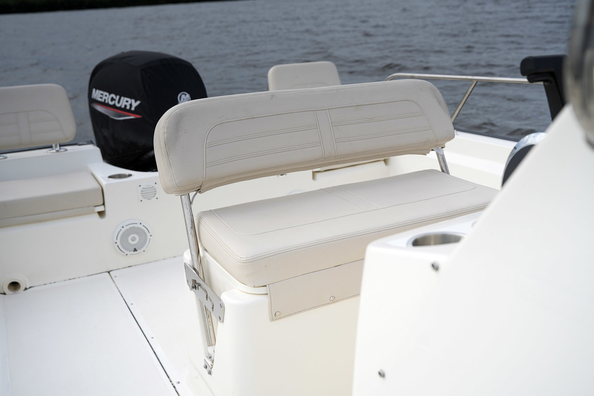 Boston Whaler 190 Montauk — foto 20 van 40