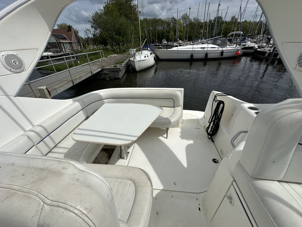 Bayliner 305 Ciera — foto 29 van 35