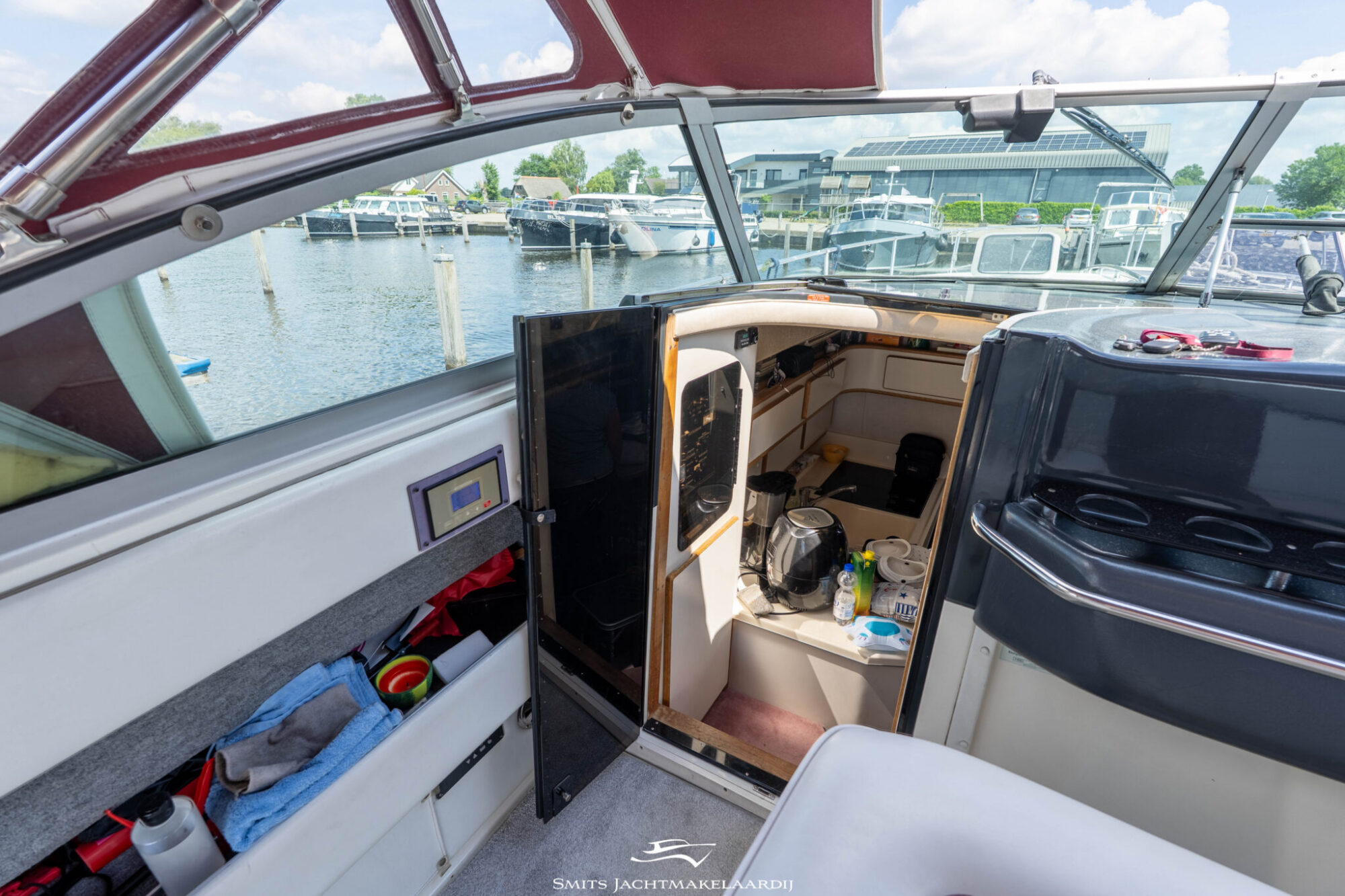 Sea Ray 370 Express Cruiser — foto 39 van 59